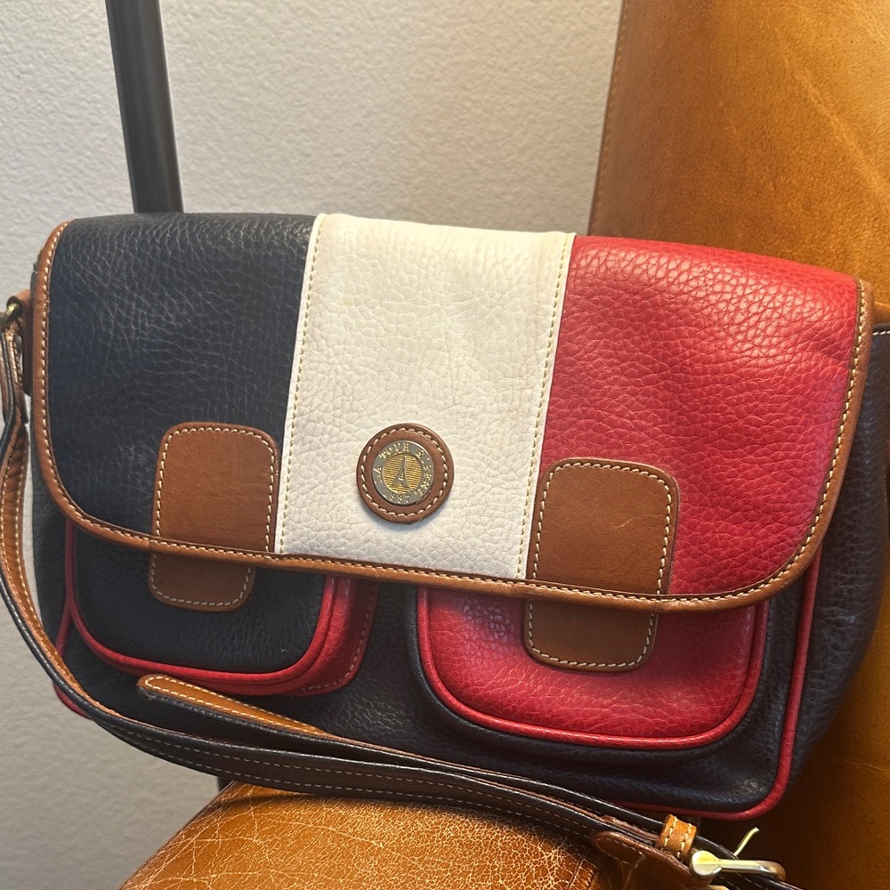 Elegant La Tour Eiffel Tricolor Leather Crossbody Bag
